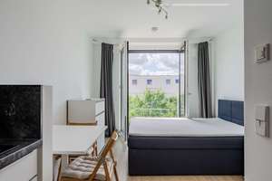Möbliertes Mikroapartment in beliebter Lage in Neukölln zur langfristigen Miete – Flughafenstraße 72, 12049 Neukölln (Ortsteil), Berlin – Vorschaubild 1