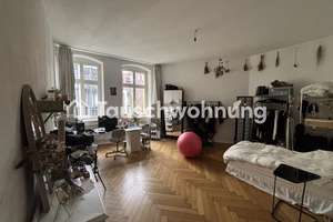 Tauschwohnung: Biete 2-Zi Altbau Wohnung Mitte, suche Altbau NK,Xberg,Mitte