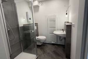 **** Einziehen und Wohlfühlen - charmant modernisierte Erdgeschoss-Wohnung.... **** – Die vollständige Adresse der Immobilie erhältst du vom Anbieter., 42651 Solingen-Mitte, Solingen – Vorschaubild 9