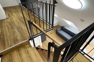 Möblierte 1-Zimmerwohnung mit Dachterrasse im Fünfgiebelhaus zu vermieten – Waitzstraße 75 B, 24105 Blücherplatz, Kiel – Vorschaubild 4