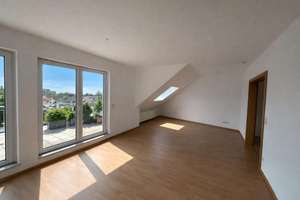 Helle lichtdurchflutete Dachgeschosswohnung – Duisburger Straße 317a, 47198 Alt-Homberg, Duisburg – Vorschaubild 6