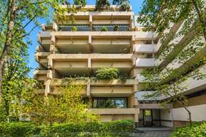 Sofort bezugsfrei: renovierungsbedürftige 2-Zimmer-Wohnung mit großzügigem, sonnigem Balkon! – Die vollständige Adresse der Immobilie erhältst du vom Anbieter., 81673 Josephsburg, München – Vorschaubild 1