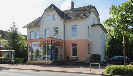 Bild von Teilvermietetes MFH mit 1 WE und 1 GE sowie Top-Potenzial in Citylage zur flexiblen Nutzung