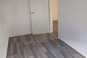Besichtigung im Juni      Neuwertiges Mehrfamilienhaus- Wäremschutz - Scheune zum Ausbau – Die vollständige Adresse der Immobilie erhältst du vom Anbieter., 78628 Frittlingen – Vorschaubild 28