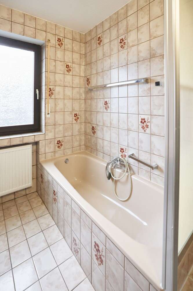 Immobilie in Lahnstein - Charmantes EFH mit ELW, Terrasse, Garten und Garage -Am Fischteich in Oberlahnstein - Bild 22