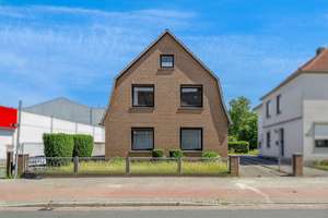 Mehr als nur ein Zuhause: Zweifamilienhaus mit Potenzial in Aumund