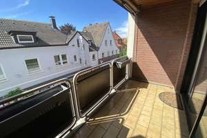 Sie wohnen direkt im Zentrum! 2-ZKB Wohnung mit Balkon in der Gütersloher Innenstadt