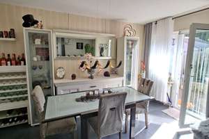 TOP LAGE! 3,5-Zi.-Wohnung mit großer Terrasse * TL-Bad * sep. WC * Pkw-Stpl. * akt. vermietet – 70327 Wangen, Stuttgart – Vorschaubild 3