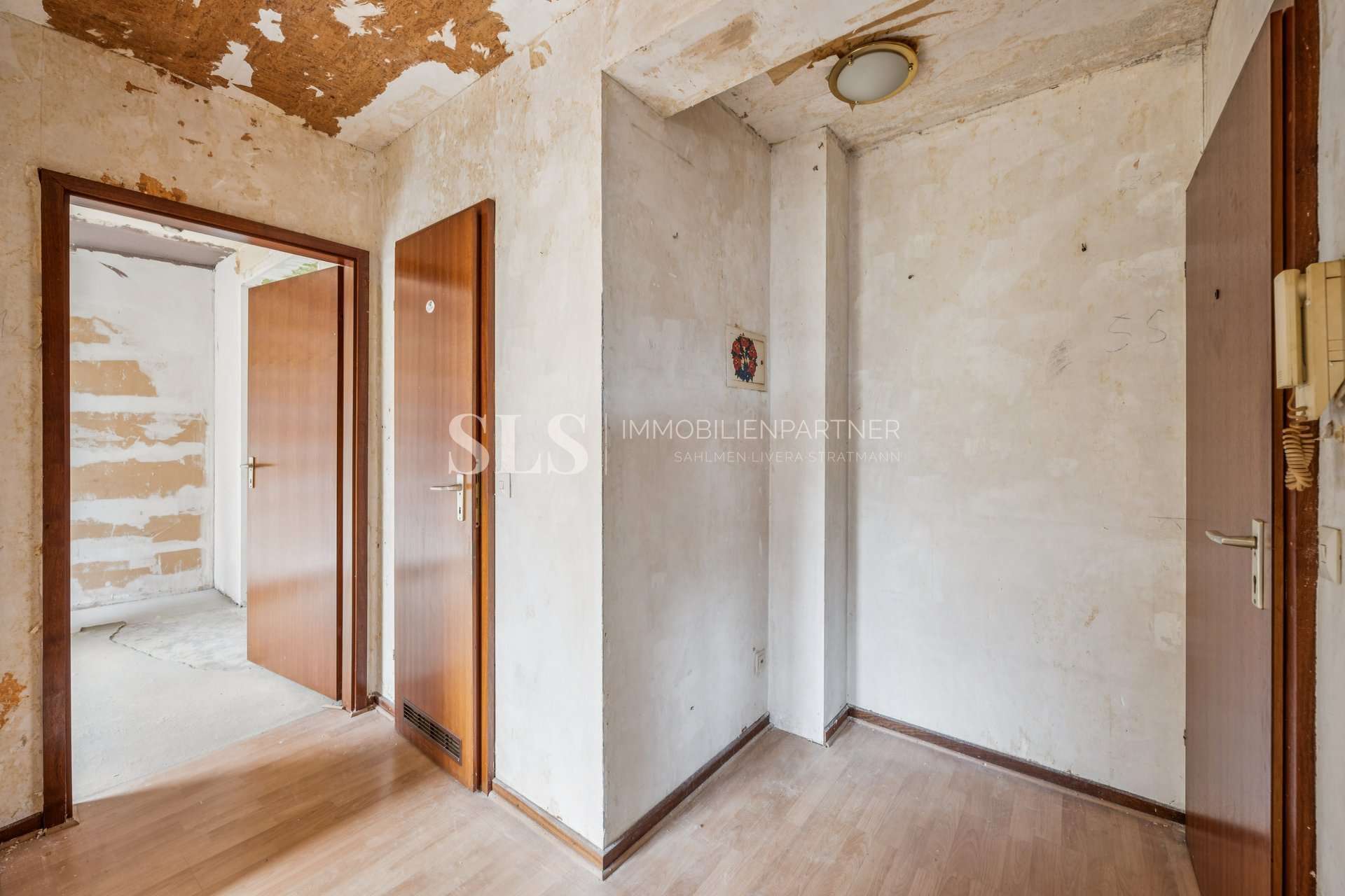 Renovierungsprojekt: Gemütliche 2-Zimmer Dachgeschosswohnung in Willich Schiefbahn, Viersen Kreis – Bild 3