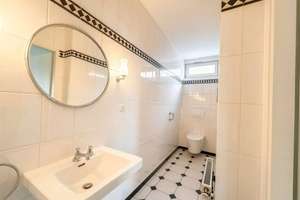 Anwesen auf 1.380 m² Grundstück in begehrter Westend-Lage mit Pool, Sauna und Sanierungspotenzial – Die vollständige Adresse der Immobilie erhältst du vom Anbieter., 14055 Westend, Berlin – Vorschaubild 10