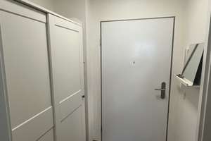  Lichtdurchflutete Einzimmerwohnung mit Küche, Keller und optionalem Stellplatz – Die vollständige Adresse der Immobilie erhältst du vom Anbieter., 53117 Auerberg, Bonn – Vorschaubild 3