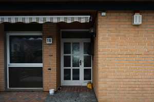 Geräumige Doppelhaushälfte mit separater Einliegerwohnung und 3 Garagen – Göttingen (Kreis) – Vorschaubild 2