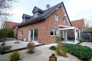 Freistehendes Einfamilienhaus mit großer Garage, nahe am Zentrum.. – Rosenweg 2, 47559 Kranenburg – Vorschaubild 3