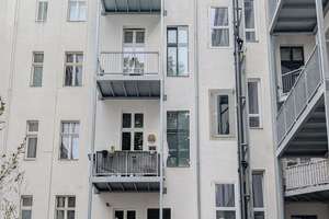 HOMESK - Sanierte 2-Zimmer-Altbauwohnung mit Balkon in Moabit – Spenerstraße 3, 10557 Moabit, Berlin – Vorschaubild 11