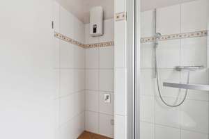 Zentral wohnen in Siegen: Gepflegte 3-Zimmer-Wohnung mit Parkett, Einbauküche & Garage – 57072 Siegen, Siegen – Vorschaubild 20