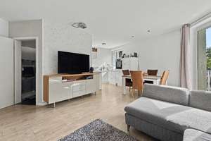 Lichtdurchflutetes Wohnen im Herzen von Düsseldorf-Unterbilk/Friedrichstadt – Die vollständige Adresse der Immobilie erhältst du vom Anbieter., 40215 Friedrichstadt, Düsseldorf – Vorschaubild 3