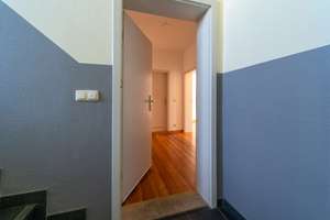 Sofort bezugsfrei! Charmante 3,5-Zimmer-Altbauwohnung mit zwei Balkonen am Rostocker Stadthafen – Die vollständige Adresse der Immobilie erhältst du vom Anbieter., 18057 Kröpeliner-Tor-Vorstadt, Rostock – Vorschaubild 51