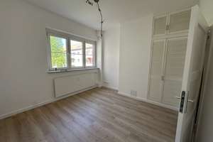 Sofort Bezugsfreie Zwei-Zimmer-Wohnung in Berlin-Lankwitz – Die vollständige Adresse der Immobilie erhältst du vom Anbieter., 12249 Lankwitz, Berlin – Vorschaubild 2