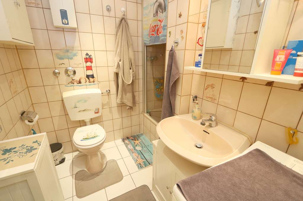 Immobilie in Grömitz - 35m² Kapitalanlage!
Vermietete 1,5 Zi. Wohnung mit Terrasse und Stellplatz - Bild 3