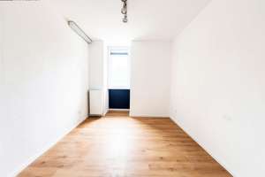 Charmante Dachgeschosswohnung mit 77 m² Wohnfläche und 36 m² Nutzfläche – Die vollständige Adresse der Immobilie erhältst du vom Anbieter., 42389 Langerfeld-Beyenburg, Wuppertal – Vorschaubild 2