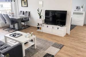 Möblierte 2-Zimmer-Eigentumswohnung mit Balkon, Klima & TG in Wiesbaden – Eltviller Straße 19, 65197 Rheingauviertel / Hollerborn, Wiesbaden – Vorschaubild 2