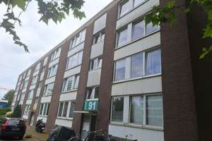 Renovierte 3 Zimmer Wohnung mit Balkon im EG ab sofort zu vermieten!