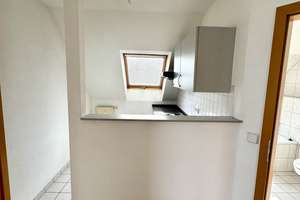 Charmante Dachgeschosswohnung mit privater Terrasse in Berlin-Tempelhof – Nackenheimer Weg 17, 12099 Tempelhof, Berlin – Vorschaubild 9