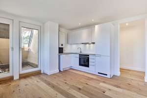 Modernes Wohnen im Dachgeschoss + EBK und Fußbodenh. – Die vollständige Adresse der Immobilie erhältst du vom Anbieter., 70188 Ostheim, Stuttgart – Vorschaubild 2