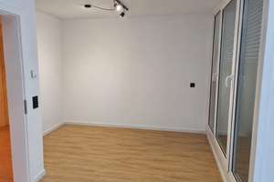 Ruhige, modernisierte Dachgeschosswohnung mit Balkon in Herxheim – Sebastiansring 80, 76863 Herxheim bei Landau/Pfalz – Vorschaubild 4