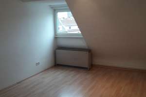 Vollständig renovierte 2-Zimmer-DG-Wohnung mit Einbauküche in Mannheimim – Die vollständige Adresse der Immobilie erhältst du vom Anbieter., 68167 Neckarstadt-Ost/Wohlgelegen, Mannheim – Vorschaubild 2