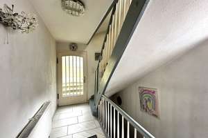 Großes Einfamilienhaus mit 4 Schlafzimmern, Balkon, Terrasse, Garten und Garage – Die vollständige Adresse der Immobilie erhältst du vom Anbieter., 78713 Schramberg – Vorschaubild 8