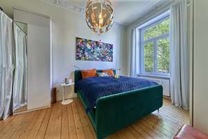 BEL ÉTAGE! 4 Zimmer Wohnung im Stilaltbau mit Balkon, Kamin EBK & Wellnessoase *Stellplatz* – Die vollständige Adresse der Immobilie erhältst du vom Anbieter., 65185 Mitte, Wiesbaden – Vorschaubild 12