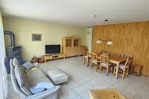 Modernes, helles Reiheneckhaus mit Terrasse & EBK in Böblingen – stilvoll wohnen mit Wohlfühlfaktor! – Böblingen (Kreis) – Vorschaubild 1