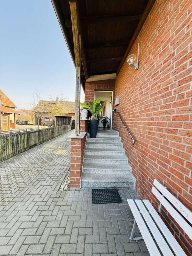 Immobilie in Nordstemmen - Sorglos-Investment: Vermietetes 4-PH mit Top-Bahnanbindung und Infrastruktur in Nordstemmen/Barnten - Bild 1