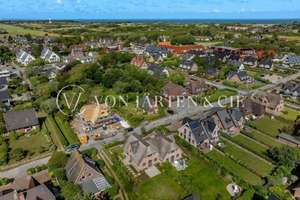 EXKLUSIVE REETHAUSHÄLFTE MIT MODERNEM DESIGN UND STRANDNÄHE – Die vollständige Adresse der Immobilie erhältst du vom Anbieter., 25996 Wenningstedt-Braderup (Sylt) – Vorschaubild 13