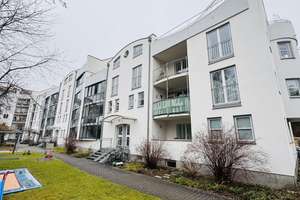 Geräumige 3-Zimmer-Wohnung mit großer, verglaster Südloggia