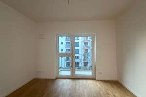 Helle 1-Zimmer-Wohnung mit Balkon– ab sofort verfügbar – Marzahner Chaussee 199, 12681 Marzahn, Berlin – Vorschaubild 4