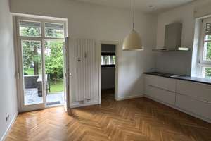 Beeindruckende Bel Etage mit gehobener Ausstattung in Lankwitz – Die vollständige Adresse der Immobilie erhältst du vom Anbieter., 12247 Lankwitz, Berlin – Vorschaubild 4