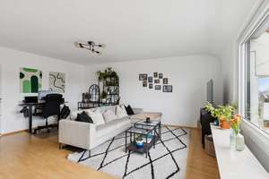 Wohnen mit Licht, Komfort und Weitblick – moderne DG-Wohnung in Karlsruhe – Die vollständige Adresse der Immobilie erhältst du vom Anbieter., 76185 Mühlburg, Karlsruhe – Vorschaubild 2