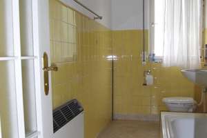 Helle 2-Zimmer-Wohnung im 1. OG in Stuttgart-Stammheim – Zikadenweg 27, 70439 Stammheim-Mitte, Stuttgart – Vorschaubild 3