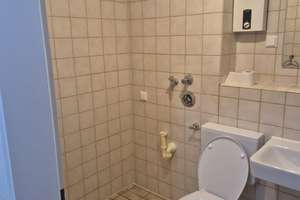 Charmante 2‑Zimmer‑Wohnung mit Loggia und Durchgangszimmer in zentraler Lage – Weberstraße 7/9, 45879 Altstadt, Gelsenkirchen – Vorschaubild 7