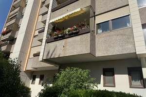 Sifi-Hinterweil: helle, moderne 3,5 ZW mit Balkon – Die vollständige Adresse der Immobilie erhältst du vom Anbieter., 71067 Sindelfingen – Vorschaubild 2