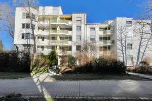 Sonnige 3-Zi.-Wohnung mit Garten in München-Bogenhausen