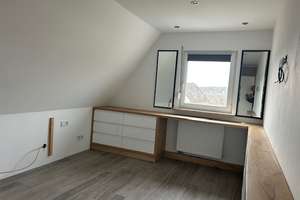 Charmanter Klassiker - 110 m² EFH
mit Garten und Carport in Weitramsdorf! – Die vollständige Adresse der Immobilie erhältst du vom Anbieter., 96479 Weitramsdorf – Vorschaubild 8