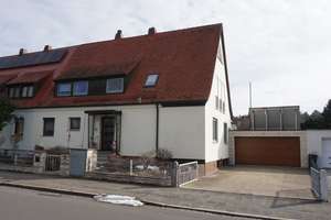 Adrettes 2-Familienhaus mit großem Garten in Nürnberg - Süd / Haus kaufen – Die vollständige Adresse der Immobilie erhältst du vom Anbieter., 90469 Trierer Straße, Nürnberg – Vorschaubild 1