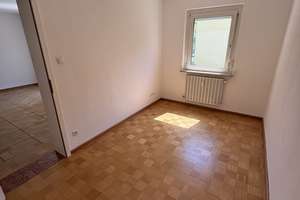 Absolut ruhige 3-4 Zi.-Wohnung direkt am Park - Südbalkon - Hobbyraum -Einzelgarage Mü-Milbertshofen – Milbertshofenerstraße 57 B, 80807 Milbertshofen, München – Vorschaubild 10