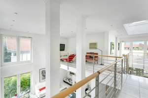 Lichtdurchflutete Traumvilla mit Indoor-Pool und 2 Garagen in ruhiger Lage von Köln-Müngersdorf – Die vollständige Adresse der Immobilie erhältst du vom Anbieter., 50993 Müngersdorf, Köln – Vorschaubild 5