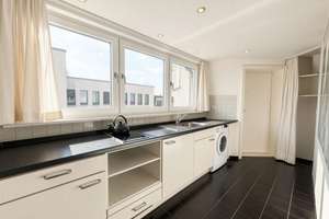 Exklusive DG-Wohnung mit Aufdachterrasse | 3 Zi | 131 m² | Klima | Aufzug | 500 m Ku’damm | IR-Sauna – Die vollständige Adresse der Immobilie erhältst du vom Anbieter., 10709 Wilmersdorf, Berlin – Vorschaubild 15