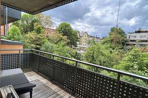 Stilvolle 2,5-Zimmer-Wohnung mit Balkon im Grünen