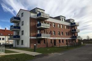 SENIORENWOHNUNG zwei Balkone, Dusche, Wanne, Aufzug, Fußbodenheizung